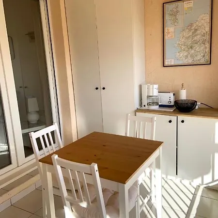 Santa Regina Grand Studio Avec Salon, Zone Nuit, Loggia, Terrasse * Calvi (Corsica)